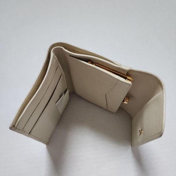 Gucci Soft Leather Bamboo Cream Tone Wallet - Picture 7 of 9